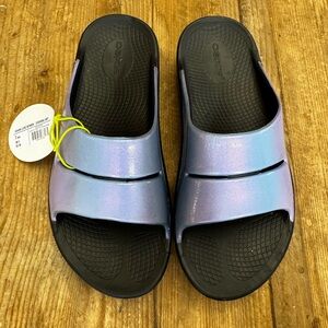 NEW Women's OOFOS OOahh Luxe Evening Sky Size 7 Synthetic $75
